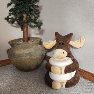 Moose Blanket Holder with Blanket